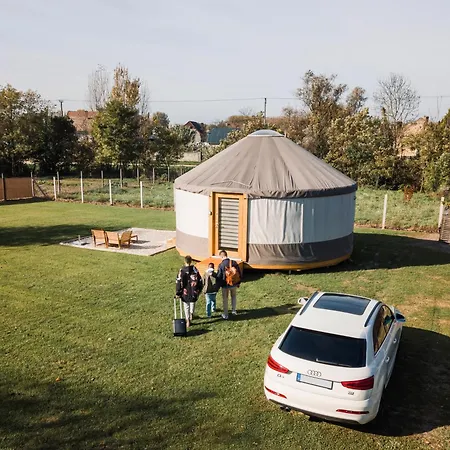 Nalunk, Videken - Jurta 24 *